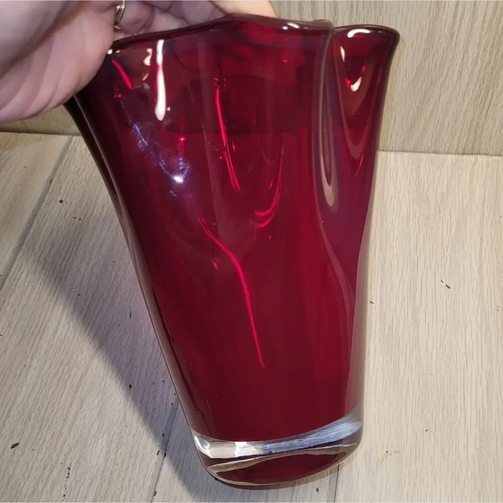 Vtg 70s Elegant Ruby Red Glass Handkerchief Vase Large Thick MCM Murano Style - Picture 6 of 9